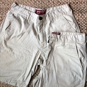 2 pair Men’s khaki shorts